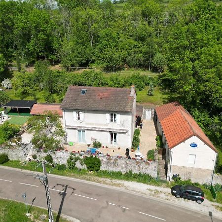 Gite Santenay Les Bains Saint-Sernin-du-Plain Bagian luar foto